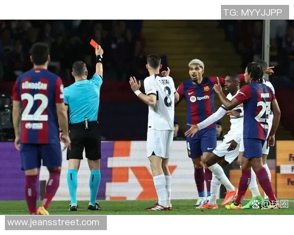 女足欧冠14决赛首回合巴萨客场大胜对手4球展现强劲实力